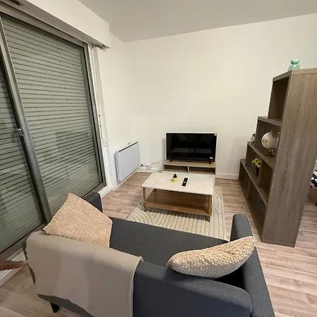 Lumineux Avec Balcon Proche De La Gare 아파트 투르