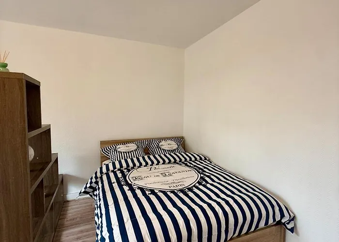 Lumineux Avec Balcon Proche De La Gare 투르